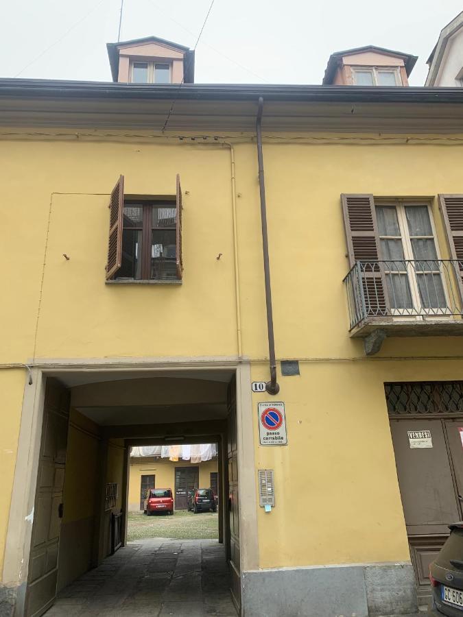 Modern Apartment Piazza Statuto Porta Susa Fs Turim Exterior foto