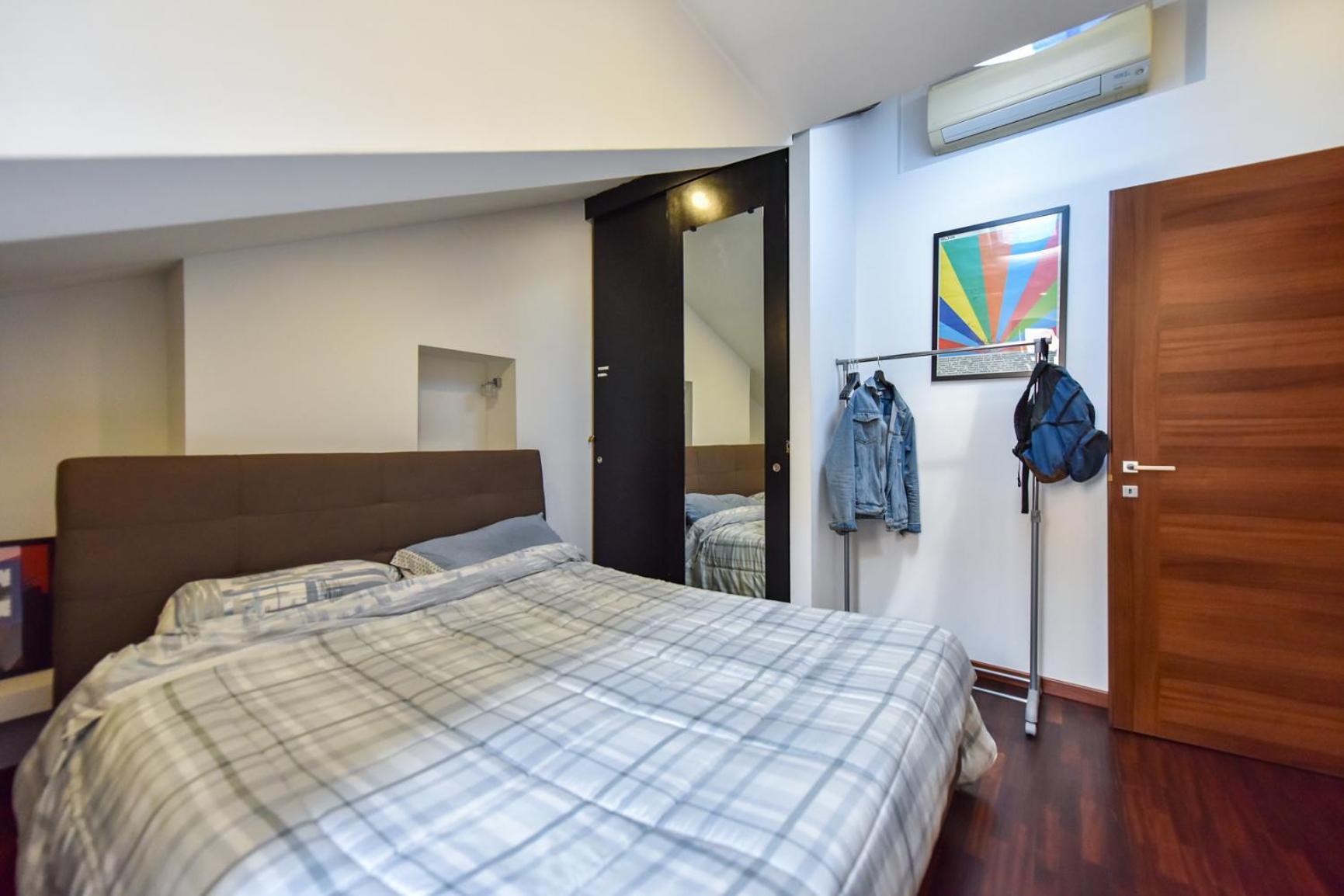 Modern Apartment Piazza Statuto Porta Susa Fs Turim Exterior foto