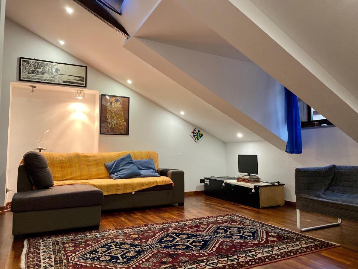 Modern Apartment Piazza Statuto Porta Susa Fs Turim Exterior foto
